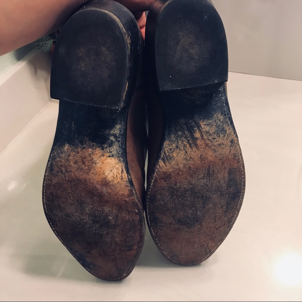 Lucchese 1883 Pointed Toe Cowboy Boots - Picture 8 of 9